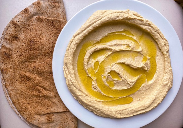 Hummus & Pitta Bread