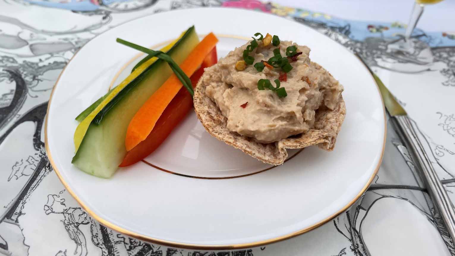 White Bean dip with taco boats and veg sticks MASKK